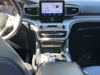 Ford Explorer 2023 AWD XLT 4dr SUV