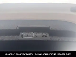 Ford Explorer 2023 AWD XLT 4dr SUV