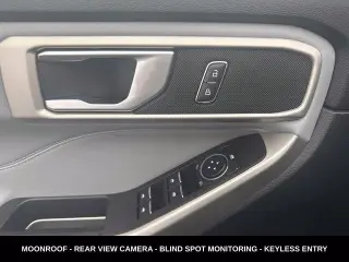 Ford Explorer 2023 AWD XLT 4dr SUV