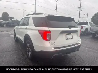 Ford Explorer 2023 AWD XLT 4dr SUV