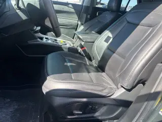 Ford Explorer 2023 AWD XLT 4dr SUV