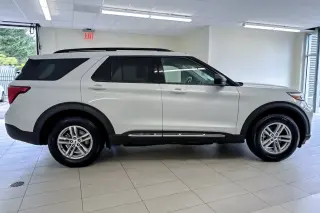 Ford Explorer 2021 AWD XLT 4dr SUV