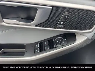 Ford Explorer 2024 AWD XLT 4dr SUV
