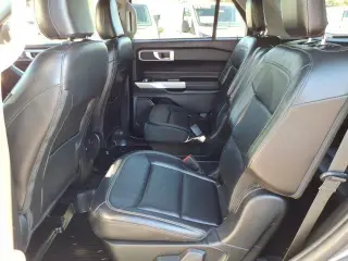 Ford Explorer 2023 XLT 4p SUV