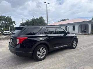 Ford Explorer 2023 XLT 4p SUV