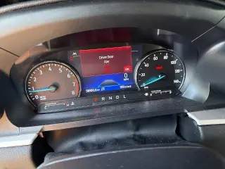 Ford Explorer 2023 XLT 4p SUV
