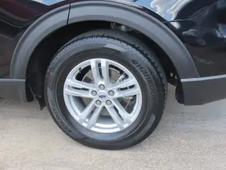 Ford Explorer 2023 XLT 4p SUV