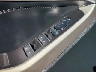 Ford Explorer 2023 XLT SUV de 4 puertas
