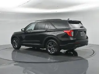 Ford Explorer 2023 XLT 4dr SUV