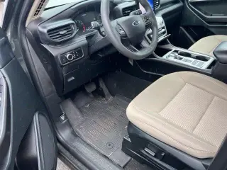 Ford Explorer 2024 Base 4dr SUV