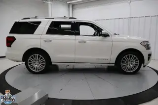 Ford Expedition 2024 4x4 Platinum 4p SUV