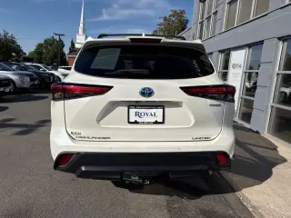 2021 Toyota Highlander Hybrid Limited
