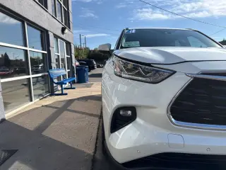 2021 Toyota Highlander Hybrid Limited
