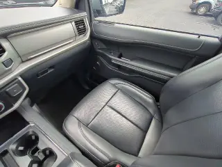 Ford Expedition 2024 4x2 XLT 4dr SUV