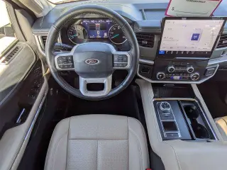 Ford Expedition 2024 4x2 XLT 4dr SUV