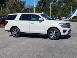 Ford Expedition 2024 4x2 XLT 4dr SUV