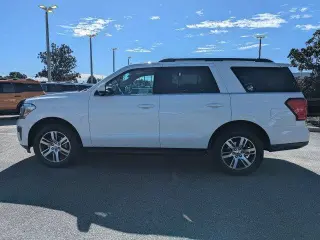 Ford Expedition 2024 4x2 XLT 4dr SUV