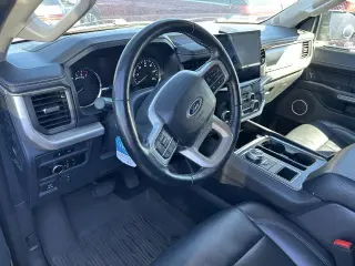 Ford Expedition 2023 4x2 XLT 4p SUV