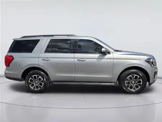Ford Expedition 2024 4x2 XLT 4 puertas SUV
