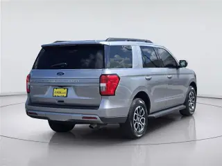 Ford Expedition 2024 4x2 XLT 4 puertas SUV
