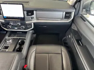 Ford Expedition 2023 4x2 XLT 4p SUV
