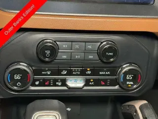 Ford Bronco 2024 4x4 Outer Banks 4p SUV