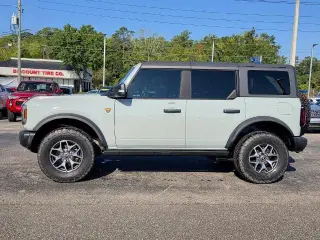 Ford Bronco 2022 4x4 Badlands Advanced 4dr SUV