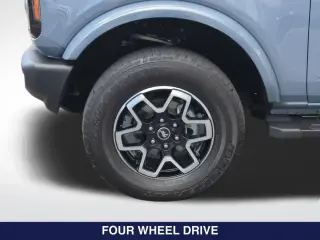 Ford Bronco 2023 4x4 Base 4pl SUV