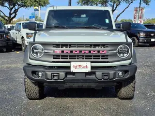 Ford Bronco 2024 4x4 Black Diamond 4p SUV