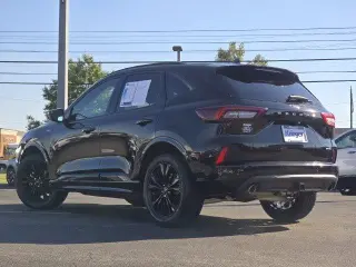 Ford Escape 2023 AWD ST-Line Elite 4dr SUV