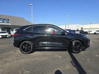 Ford Escape 2023 AWD ST-Line Elite 4dr SUV