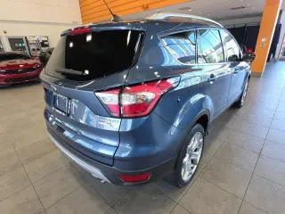 Ford Escape 2018 AWD Titanium 4p SUV
