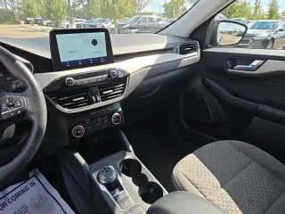 Ford Escape 2021 AWD SE 4pujtas SUV