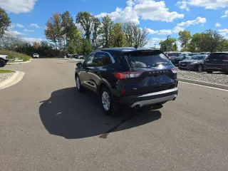 Ford Escape 2021 AWD SE 4pujtas SUV