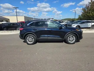 Ford Escape 2021 AWD SE 4pujtas SUV