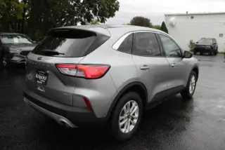 Ford Escape 2022 AWD SE 4dr SUV