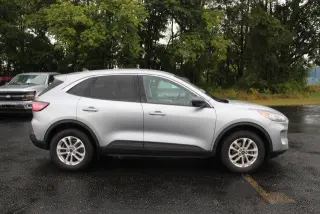 Ford Escape 2022 AWD SE 4dr SUV