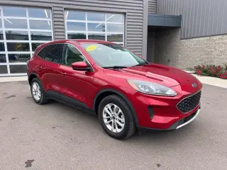 Ford Escape 2021 AWD SE 4dr SUV
