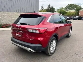 Ford Escape 2021 AWD SE 4dr SUV
