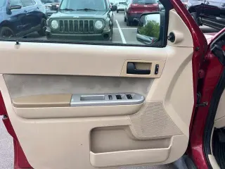 Ford Escape 2010 AWD XLT 4p SUV