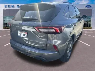 Ford Escape Hybrid 2023 ST-Line 4dr SUV