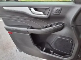 Ford Escape Hybrid 2023 Platinum 4p SUV