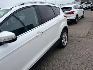 Ford Escape 2015 Titanium 4p SUV