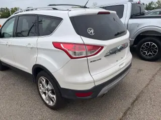 Ford Escape 2015 Titanium 4p SUV