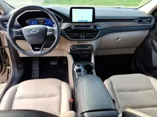 Ford Escape Hybrid 2020 Titanium 4dr SUV