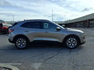 Ford Escape Hybrid 2020 Titanium 4dr SUV