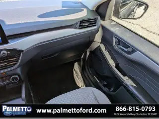Ford Escape Hybrid 2022 SE 4p SUV