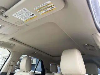 Ford Explorer 2023 AWD Platinum SUV de 4 puertas