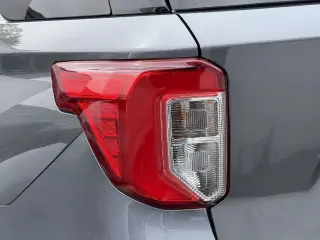Ford Explorer 2023 AWD Platinum SUV de 4 puertas