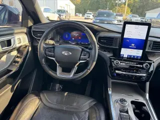 Ford Explorer 2023 AWD Platinum 4dr SUV